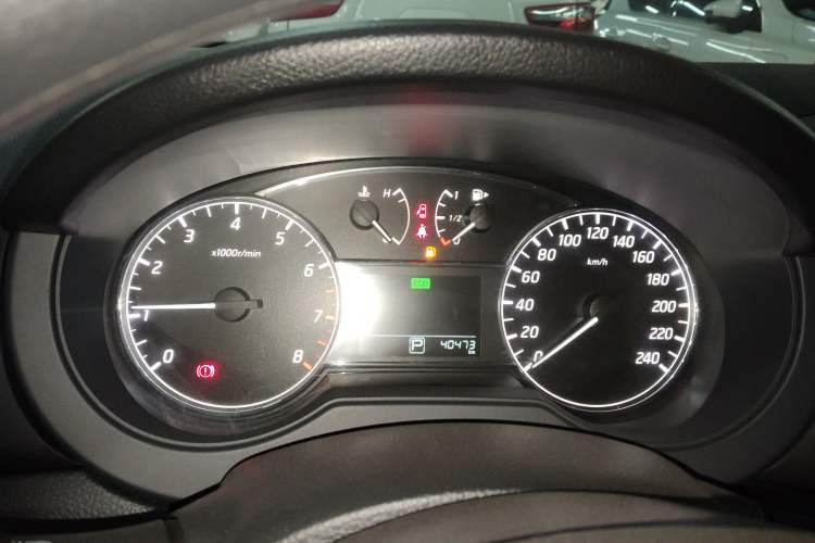 Used Nissan Tiida 2016 1.6L CVT Cool Dynamic Edition
