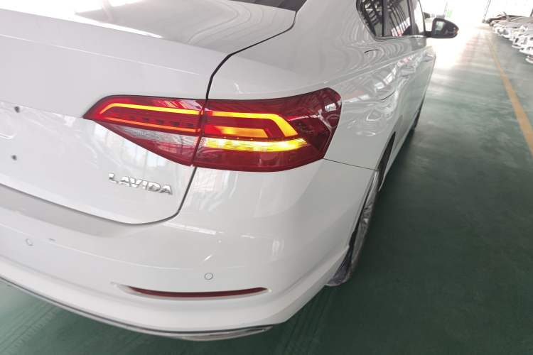 Used Volkswagen Lavida 2018 1.5L Automatic Comfort Edition China V Standard
