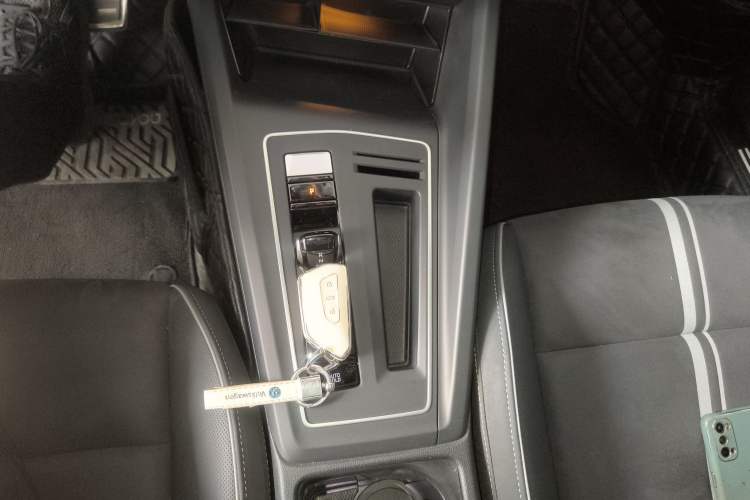 Used Volkswagen Golf 2023 Facelift 280TSI DSG R-Line Lite
