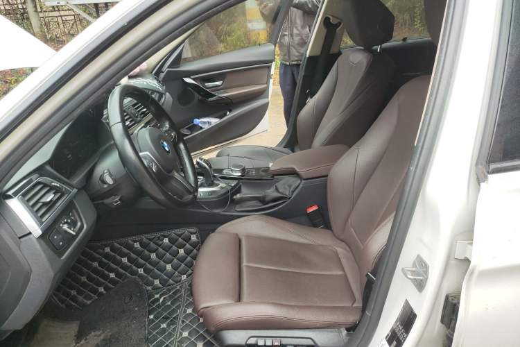 Used BMW 3 Series 2018 320Li Leading Model M Sport Package
