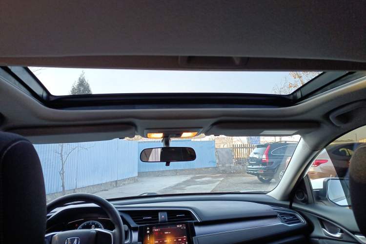 Used Honda Civic 2016 220TURBO CVT Luxury Edition
