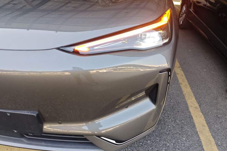 Used  E5 2024 530km Starship Edition
