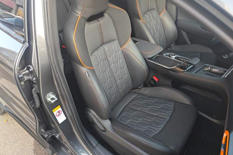 Used Changan UNI-T 2022 1.5T Prestige Version
