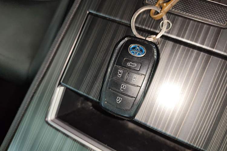 Used Toyota Sienna 2021 2.5L Hybrid Premium Edition
