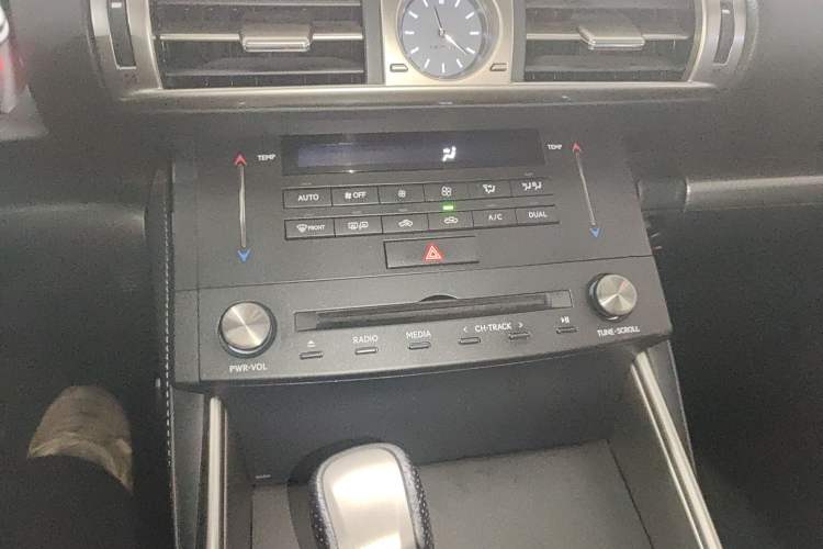 Used Lexus IS 2015 200t F SPORT