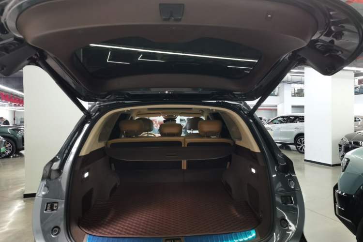 Used Hima AITO M7 2024 1.5T Intelligent Driving 4WD Max Edition 5 Seats
