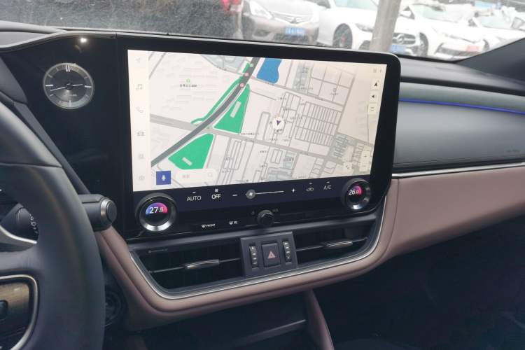 Used Lexus ES 2025 300h Deluxe Edition