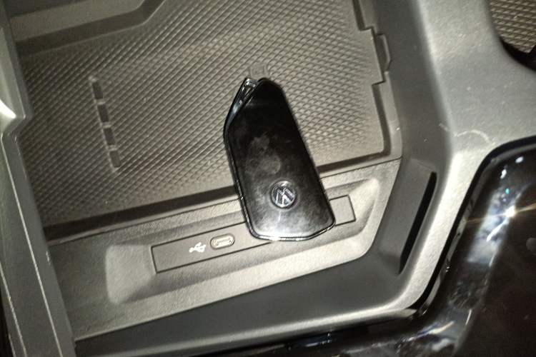 Used Volkswagen Passat 2025 Pro 380TSI Starry Dragon Edition
