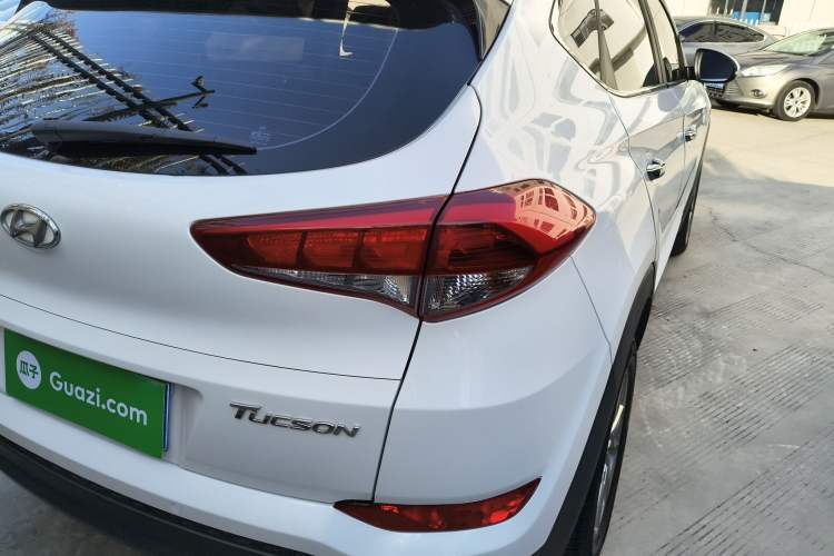 Used Hyundai Tucson 2015 1.6T Dual-Clutch Two-Wheel-Drive Smart Model
