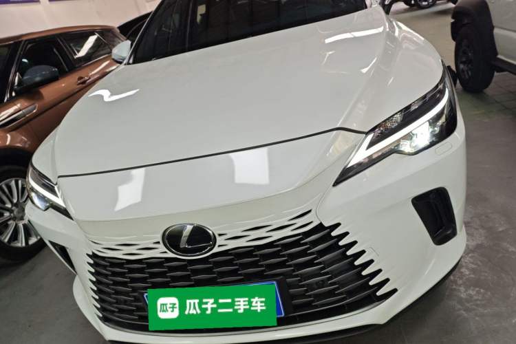 Used Lexus RX 2023 350h Two-Wheel Drive Enjoyment Version
