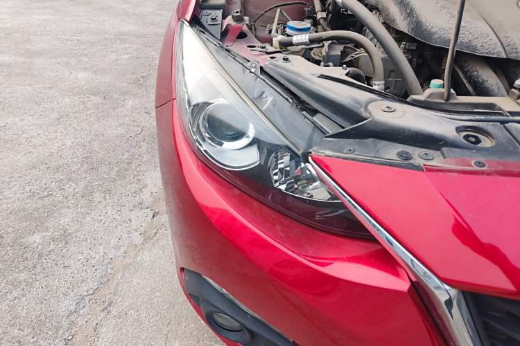 Used Mazda Mazda 3 Axela 2016 Sedan 1.5L Manual Comfort Model