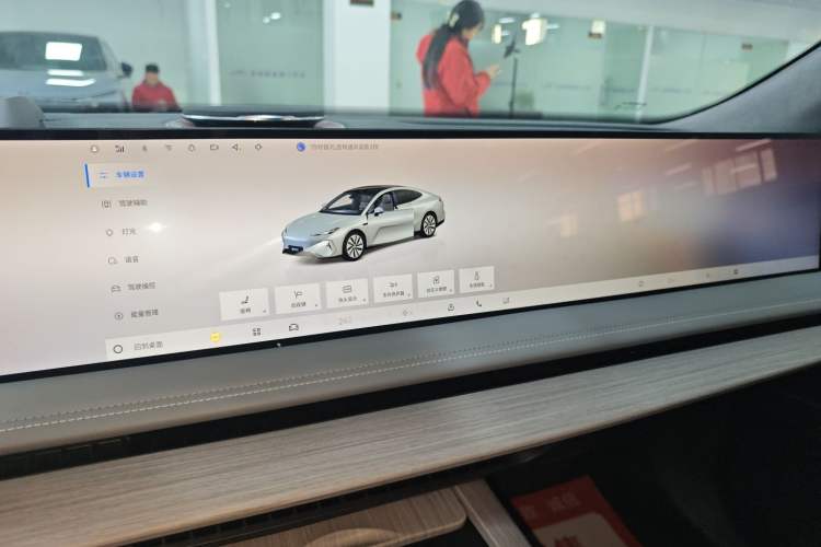 Used  E8 2024 665 km Range Rear-Drive Starship Intelligent Driving Version