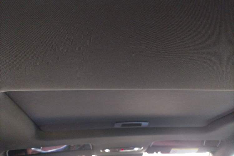 Used  L6 2025 EM-i 140km Starship Edition
