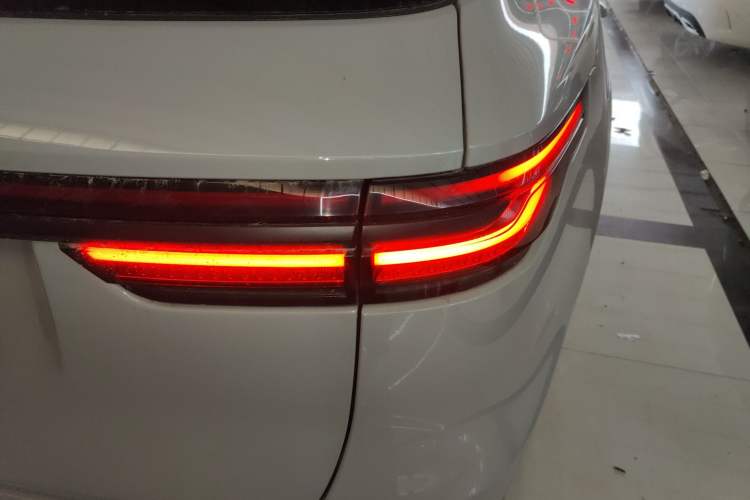 Used Li Auto ONE 2020 Extended-Range 6-Seater Version
