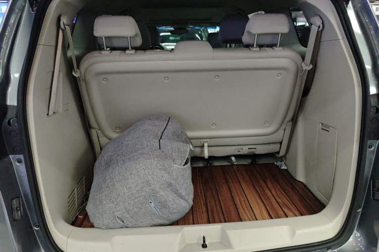 Used Buick GL8 2021 Land Cruiser Executive Class 652T Comfort Model
