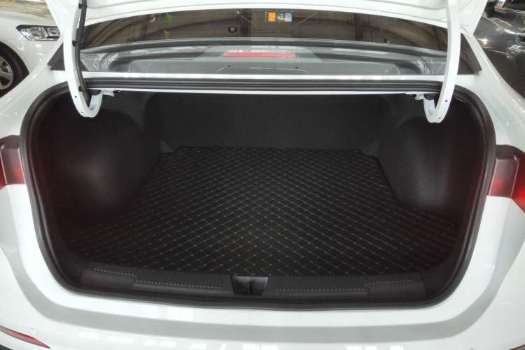 Used Roewe i5 2023 1.5L CVT Luxury Edition