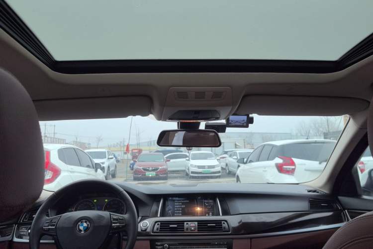 Used BMW 5 Series 2014 525Li Leading Model
