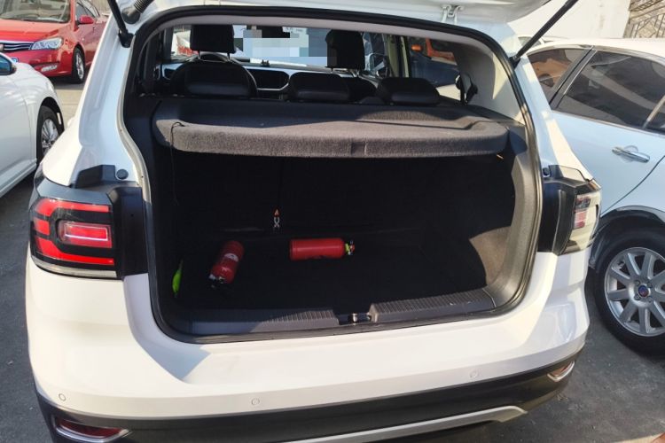 Used Volkswagen Tacqua 2021 200TSI DSG JoyConnect Edition
