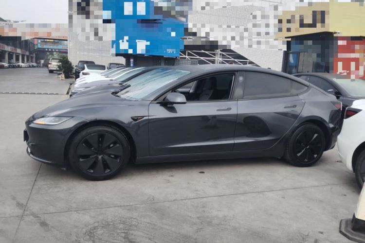 Used Tesla Model 3 2025 Rear-Wheel-Drive Version
