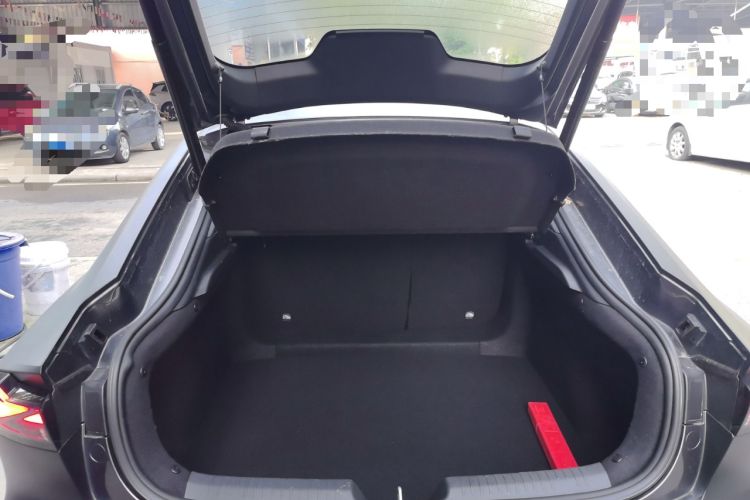 Used Changan UNI-V 2022 1.5T Prestige Version
