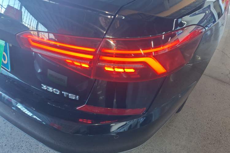 Used Volkswagen Passat 2019 330TSI Elite Edition China VI
