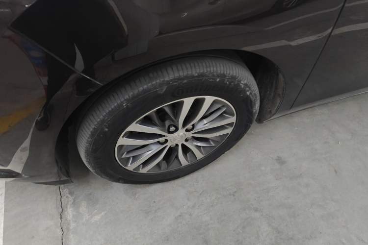 Used Buick GL8 2021 ES Landtrek 653T Comfort Edition