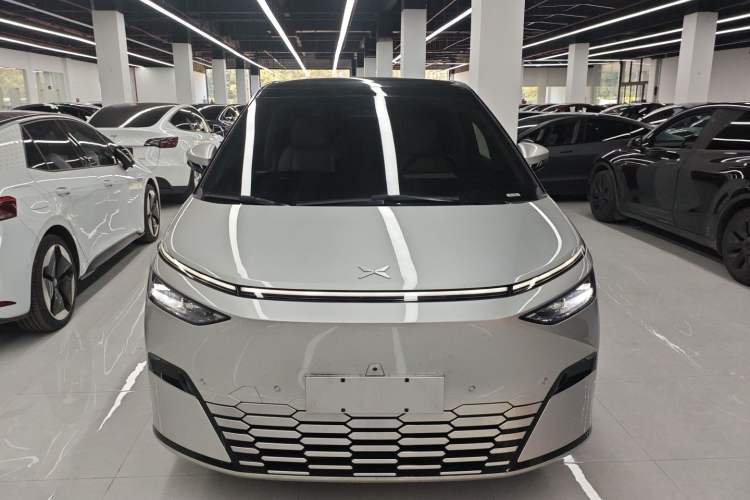 Used XPeng X9 2024 610 Long-Range Pro
