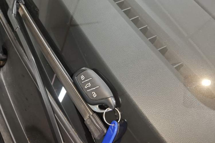 Used Roewe i5 2023 1.5L CVT Luxury Edition