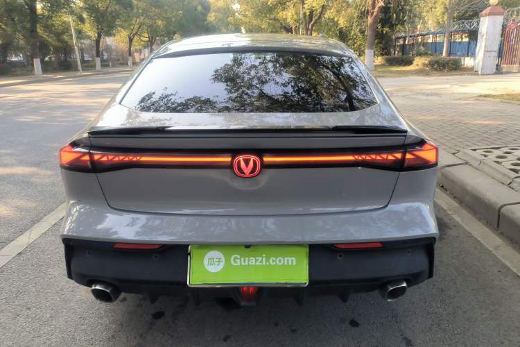 Used Changan UNI-V 2022 1.5T Prestige Version
