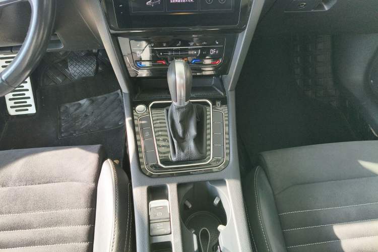 Used Volkswagen Magotan 2020 330TSI DSG Luxury Edition
