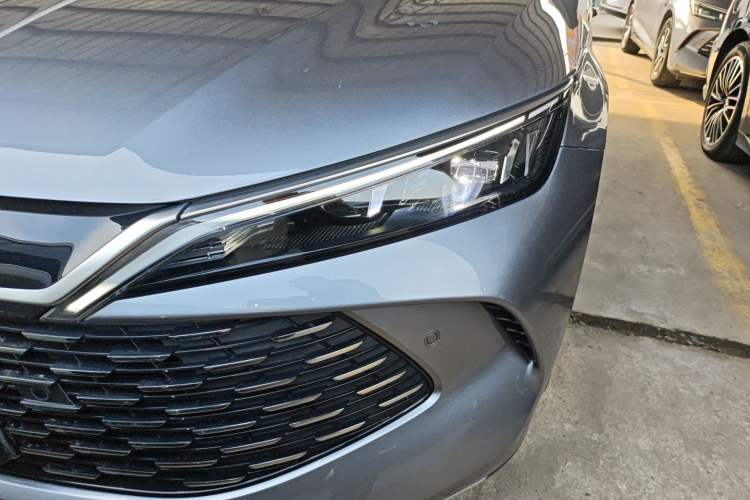 Used BYD Qin L 2025 DM-i Smart Drive 120KM Superior Model