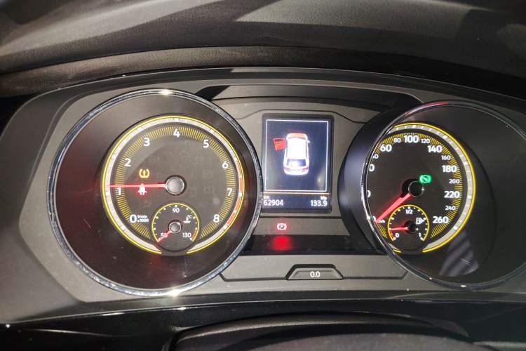 Used Volkswagen Tiguan L 2021 330TSI Automatic Two-Wheel Drive Smart Edition
