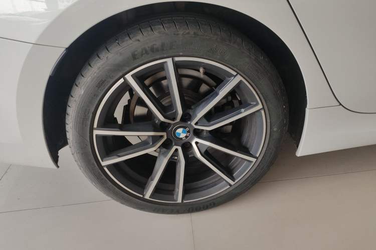 Used BMW 3 Series 2021 Second Facelift 325Li M Sport Package