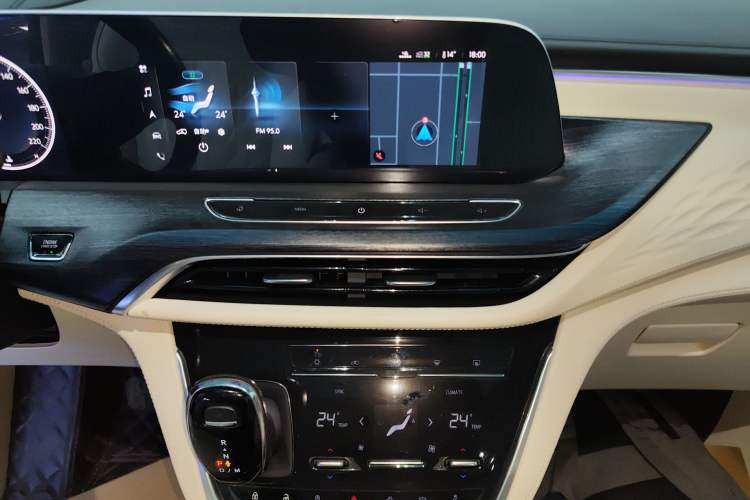 Used Buick GL8 2022 Avenir Aivia Six-Seat Deluxe Edition
