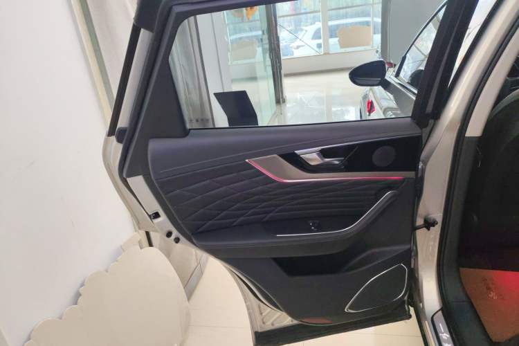 Used Hongqi HS5 2022 Revised Version 2.0T Smart Connect Flagship Edition
