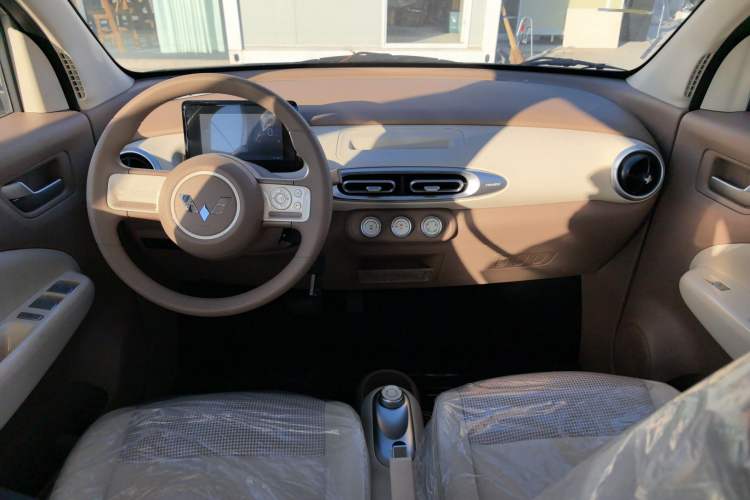 Used Wuling Hongguang MINIEV 2025 Four-Door Version Advanced Edition
