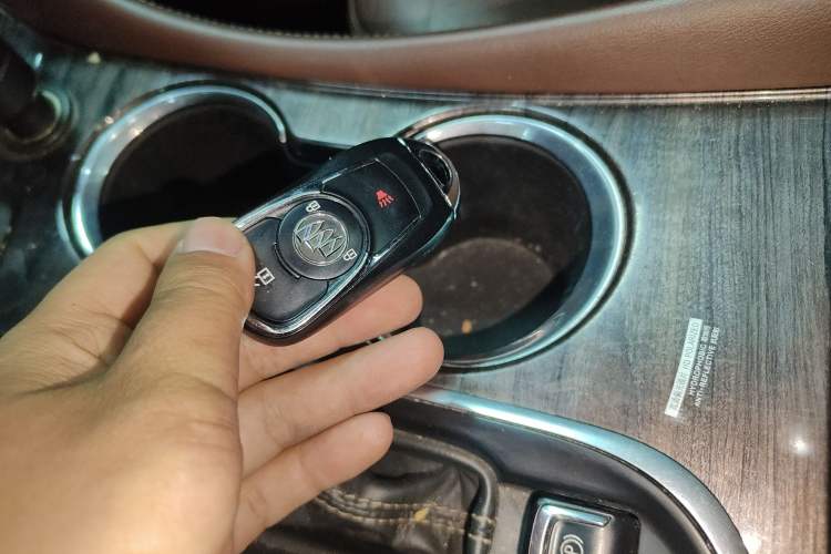 Used Buick Envision 2016 20T Two-Wheel-Drive Elite Model
