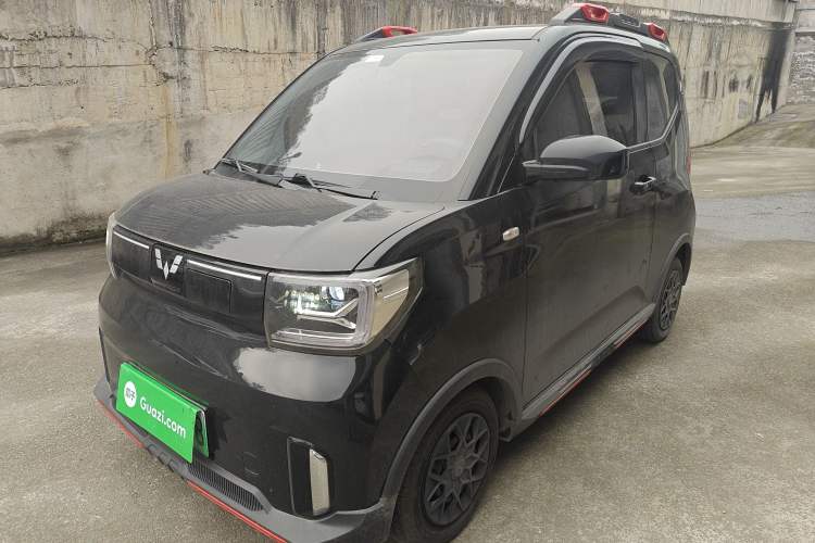 Used Wuling Hongguang MINIEV 2022 GAMEBOY 300km Enthusiast Model with Lithium Iron Phosphate