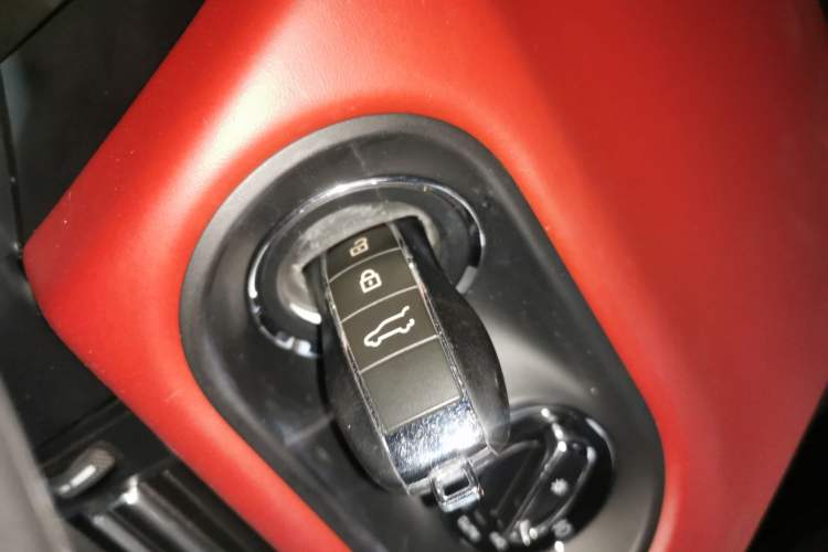 Used Porsche Macan 2022 Macan 2.0T