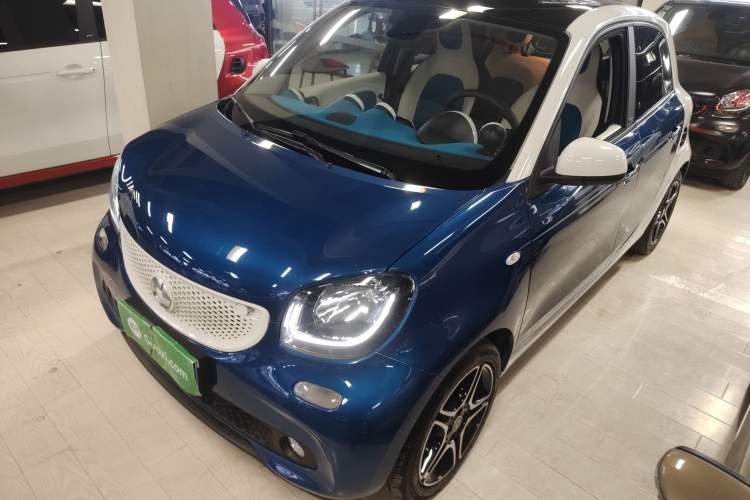 Used smart forfour 2016 0.9T 66 kW Ultimate Edition