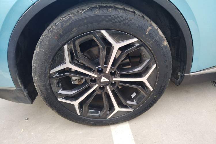 Used  L07 2024 230Max Qiankun Intelligent Driving ADS SE Range-Extended Version
