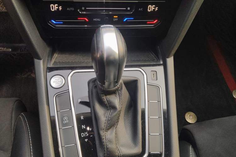 Used Volkswagen Magotan 2021 330TSI DSG 30th Anniversary Edition
