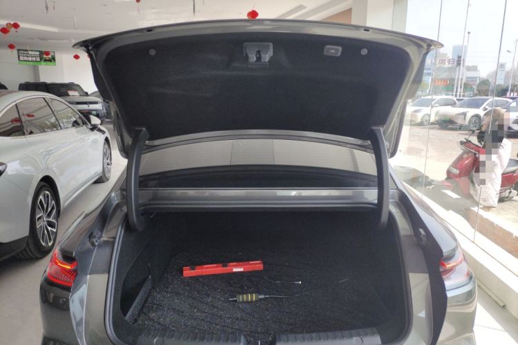 Used Geely Galaxy E8 2024 550 km Range Rear-Drive MAX
