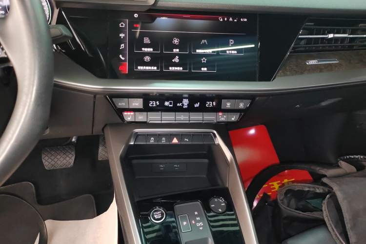 Used Audi A3 2023 Restyled A3L Limousine 35 TFSI Luxury Prestige Edition
