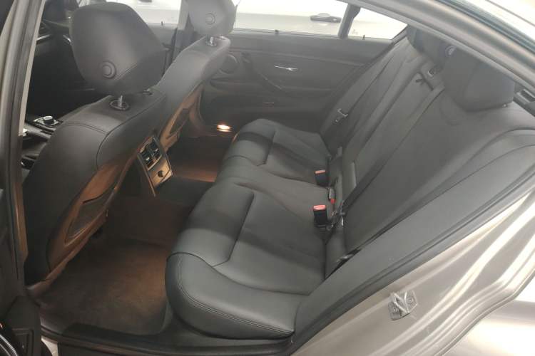 Used BMW 3 Series 2017 320Li Fashion Model
