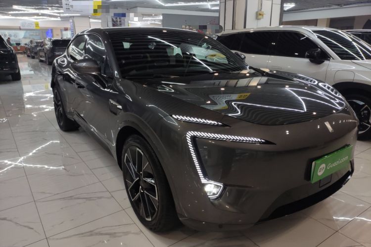 Used  11 2024 630 Rear-Wheel Drive Edition with Three Lasers