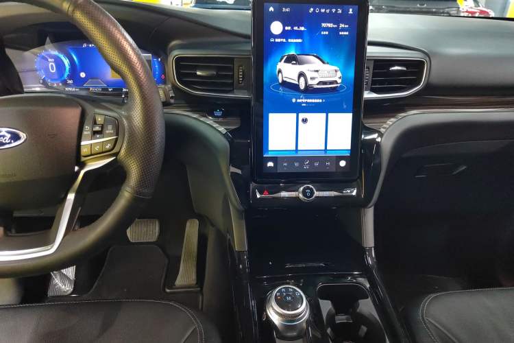 Used Ford Explorer 2020 EcoBoost 285 4x4 Titanium Edition 6 Seats
