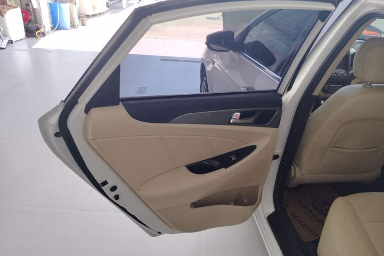 Used Changan Eado 2016 1.6L Automatic Trend Model
