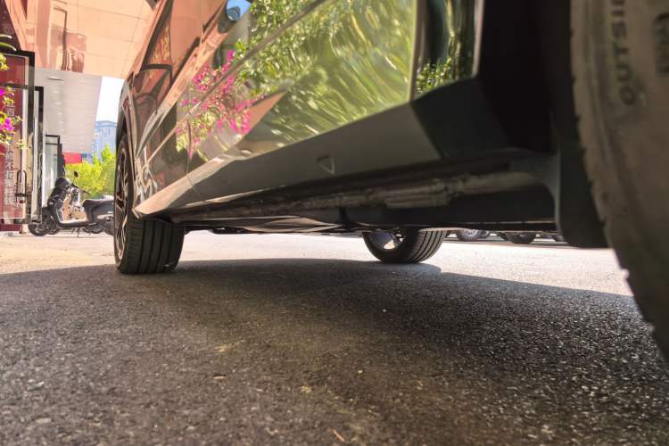 Used Volkswagen Tayron 2025 Tiguan L 380TSI 4Motion Luxury
