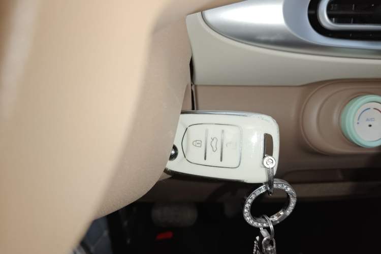 Used Wuling Hongguang MINIEV 2025 Four-Door Version Advanced Edition
